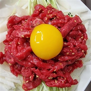 [평점 4.95] 마장동 투뿔 화려한우 육회 육사시미 뭉티기 당일작업 200g x 2팩 [발송일 확인 주소지별 도착보장일 상이 더블팩 신선 육회200gx2팩(소스1팩포함)]