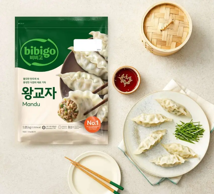 비비고 왕교자 1.05kg 2개 + 김치왕교자 1.05kg 1개